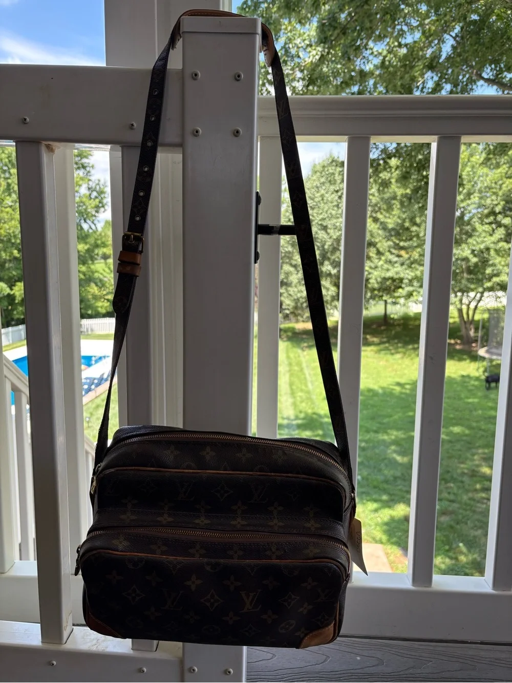 Louis Vuitton Vintage Nile Crossbody Messenger Bag Monogram Canvas Brown *READ*